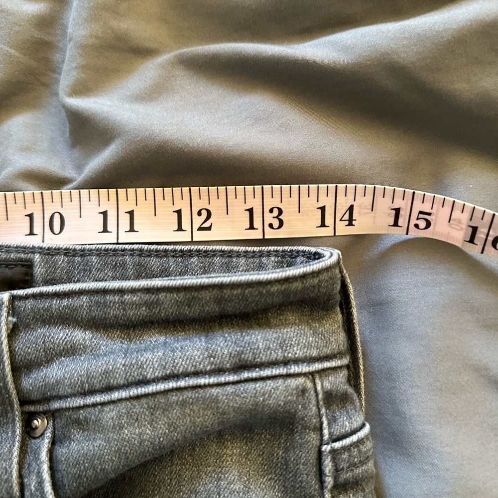 AG Adriano Goldschmied Light Gray Farrah High Rise Skinny Ankle Jeans size 28R - Picture 9 of 11